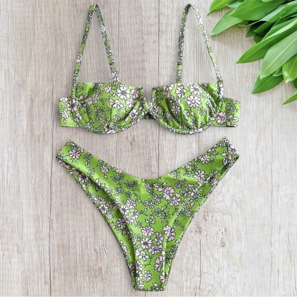 ZAFUL 2pc Green Swimsuit Tiny White Floral V-Wired High Leg Bikini Swimwear Sz S - Picture 2 of 13